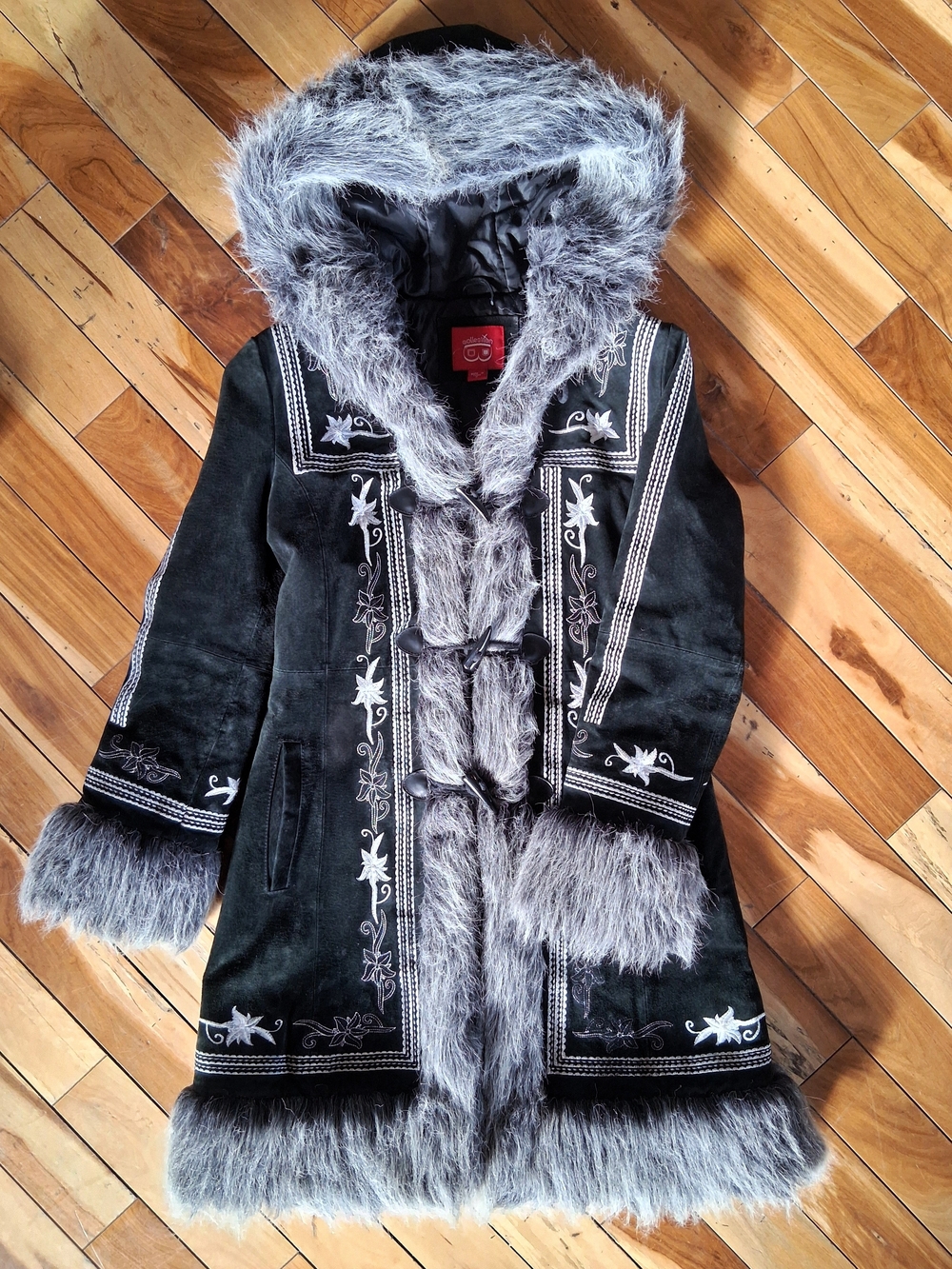 Black Suede Embroidered Faux Fur Trim Coat 🖤